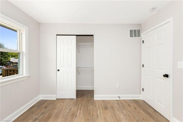 1400 E Sedgefield Drive, Winston-salem, NC 27127