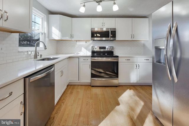 16012 NORMANDY CT, Woodbridge, VA 22191