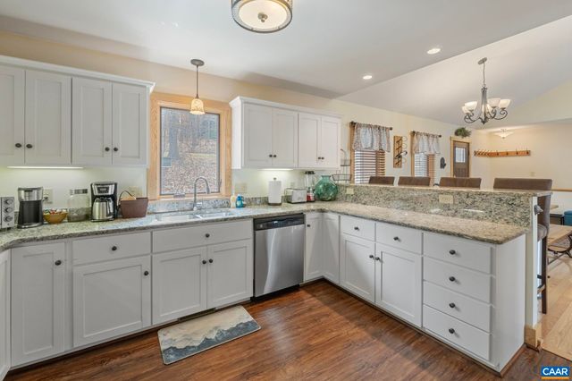19 ROCK DOVE LN, Wintergreen, VA 22967