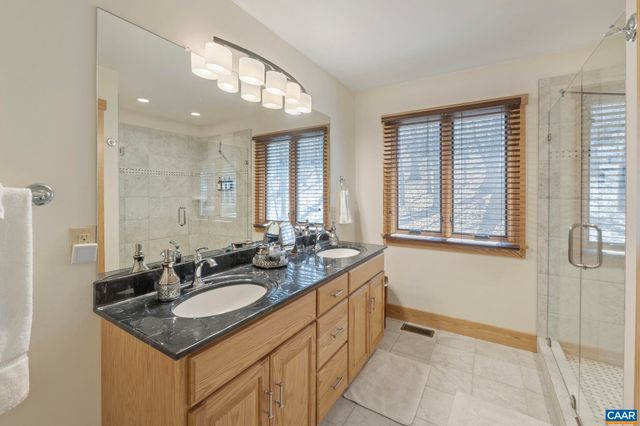 19 ROCK DOVE LN, Wintergreen, VA 22967
