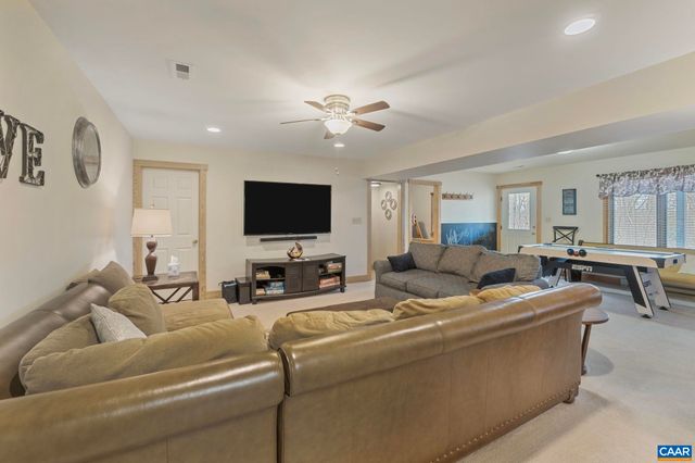 19 ROCK DOVE LN, Wintergreen, VA 22967