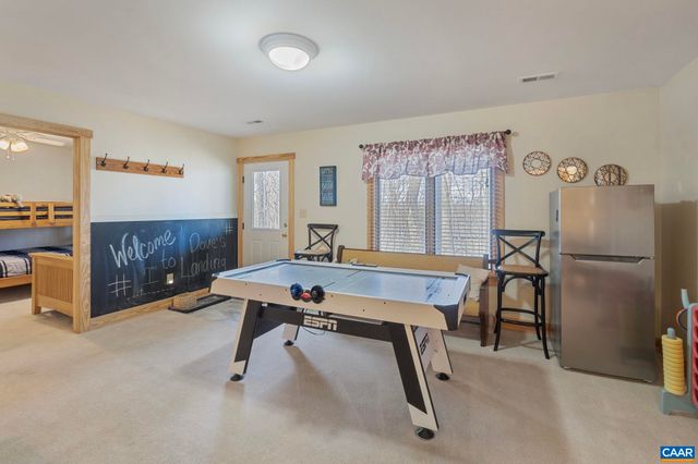 19 ROCK DOVE LN, Wintergreen, VA 22967