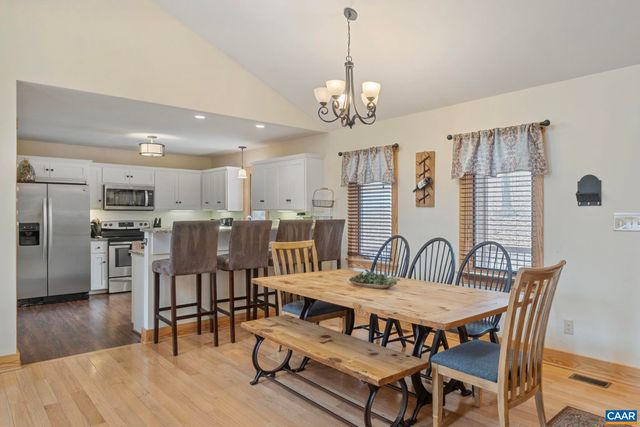 19 ROCK DOVE LN, Wintergreen, VA 22967