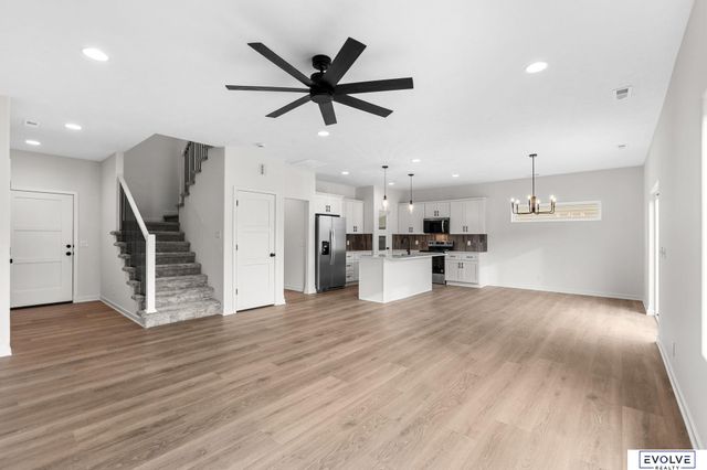 921 Arlene Circle, Papillion, NE 68046