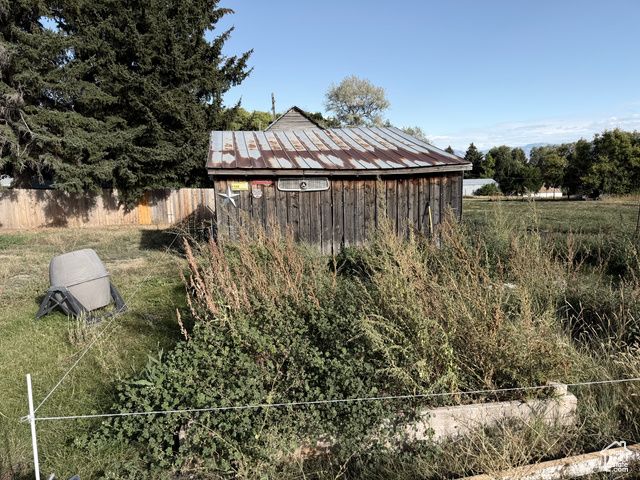 102 E 200 S, Clarkston, UT 84305