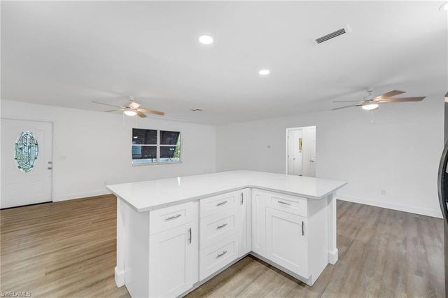 7162 Drake DR, Fort Myers, FL 33908