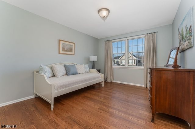 14 Pony Ln, Raritan Twp., NJ 08822