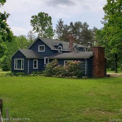 249 W Buell Road, Oakland, MI 48363