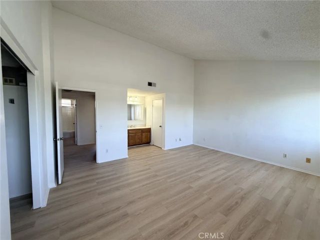 1061 N Glendora Avenue, Covina, CA 91724