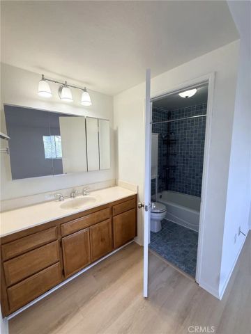 1061 N Glendora Avenue, Covina, CA 91724