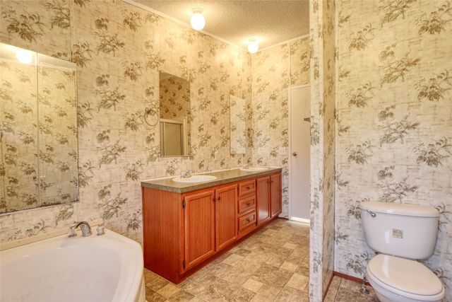 18531 DOUBLETREE Drive, Justin, TX 76247