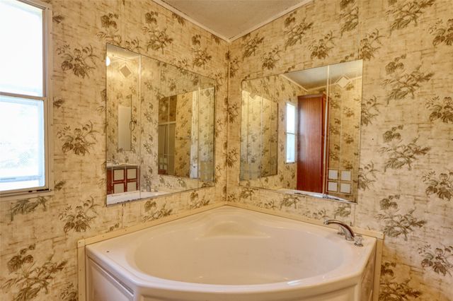 18531 DOUBLETREE Drive, Justin, TX 76247
