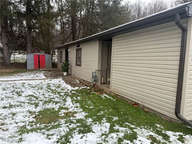 604 Crider Avenue NE, New Philadelphia, OH 44663