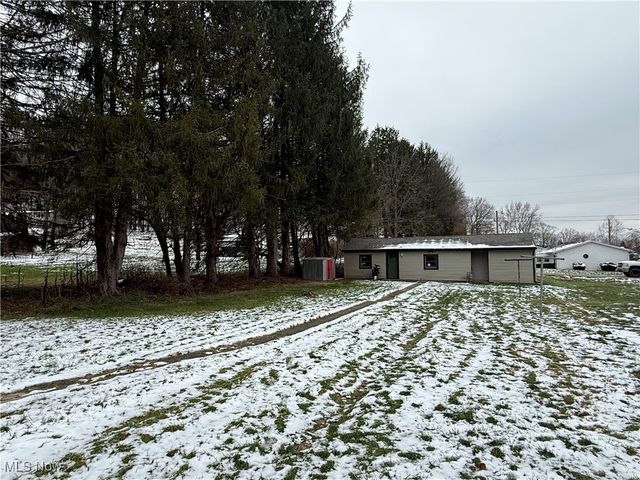 604 Crider Avenue NE, New Philadelphia, OH 44663