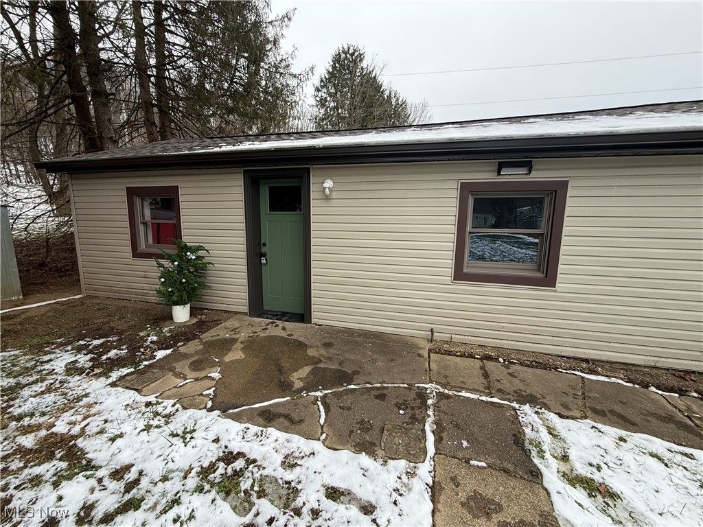 604 Crider Avenue NE, New Philadelphia, OH 44663