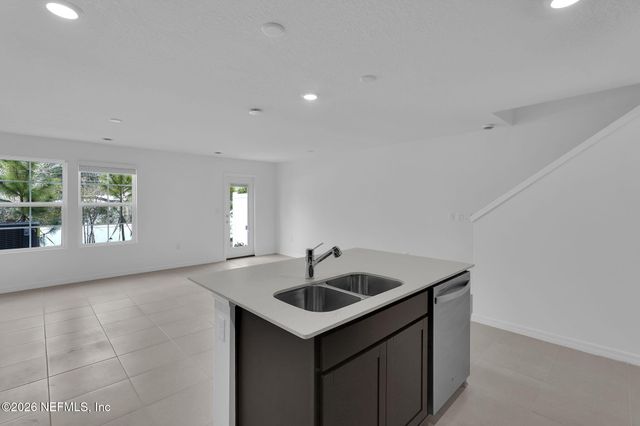 1860 NORMANDY PINES Lane, Jacksonville, FL 32221