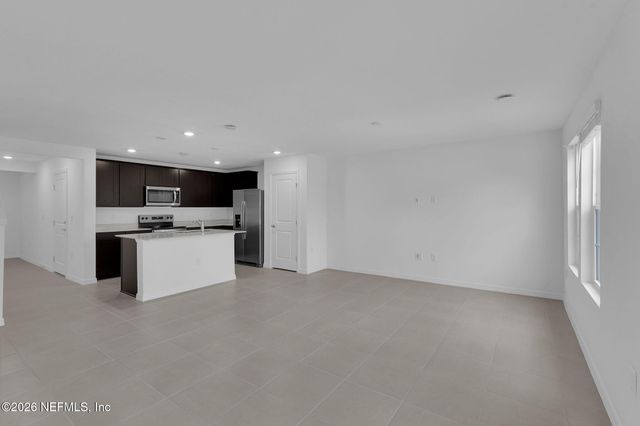 1860 NORMANDY PINES Lane, Jacksonville, FL 32221