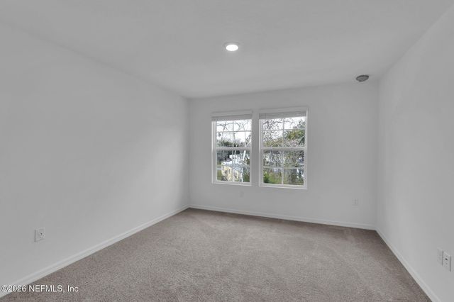 1860 NORMANDY PINES Lane, Jacksonville, FL 32221