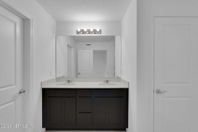 1860 NORMANDY PINES Lane, Jacksonville, FL 32221