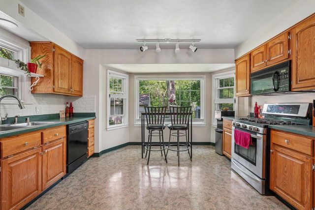 4630 W Cleveland AVENUE, Milwaukee, WI 53219