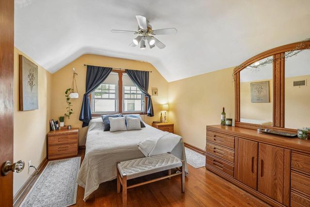 4630 W Cleveland AVENUE, Milwaukee, WI 53219