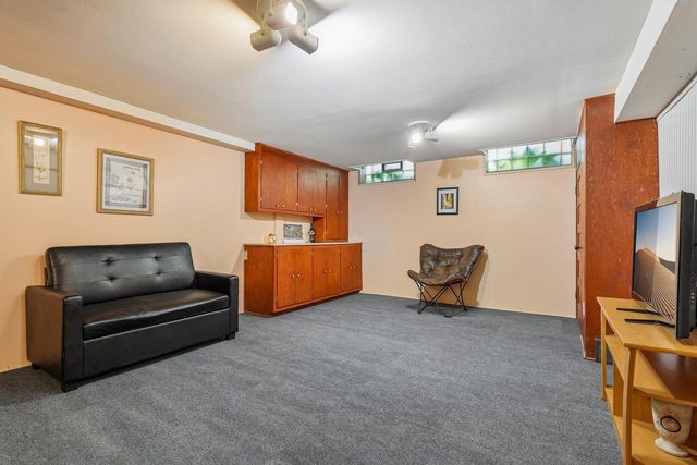 4630 W Cleveland AVENUE, Milwaukee, WI 53219