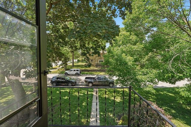 4630 W Cleveland AVENUE, Milwaukee, WI 53219