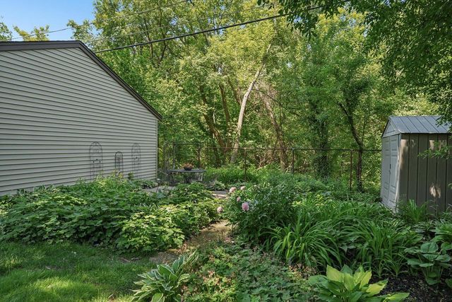 4630 W Cleveland AVENUE, Milwaukee, WI 53219