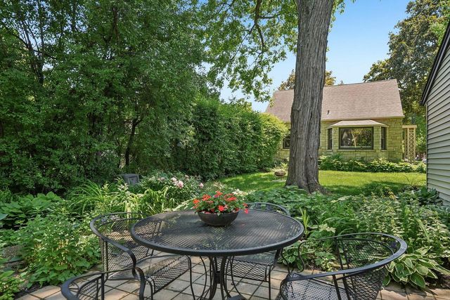 4630 W Cleveland AVENUE, Milwaukee, WI 53219