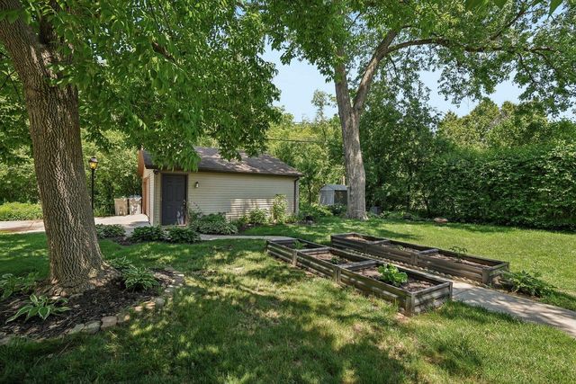 4630 W Cleveland AVENUE, Milwaukee, WI 53219