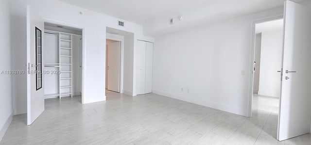 1300 Brickell Bay Dr 1106, Miami, FL 33131