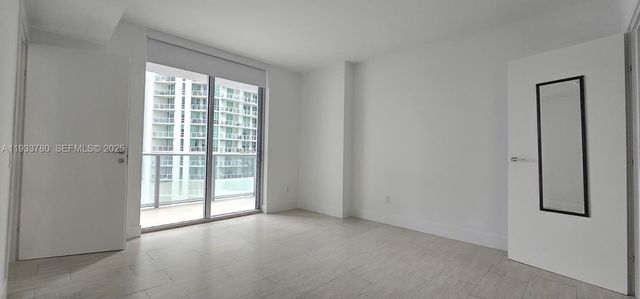 1300 Brickell Bay Dr 1106, Miami, FL 33131