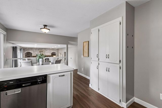 14945 Dundee Avenue, Apple Valley, MN 55124