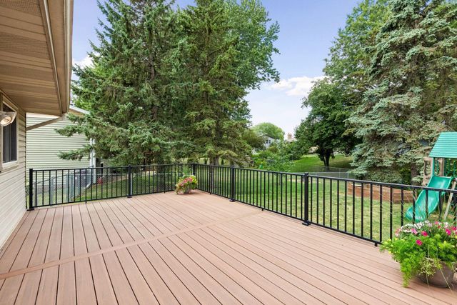 14945 Dundee Avenue, Apple Valley, MN 55124