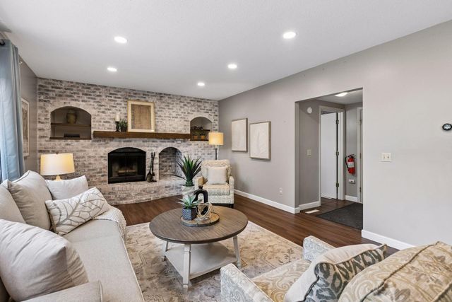 14945 Dundee Avenue, Apple Valley, MN 55124