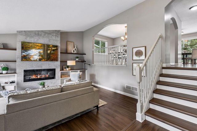 14945 Dundee Avenue, Apple Valley, MN 55124