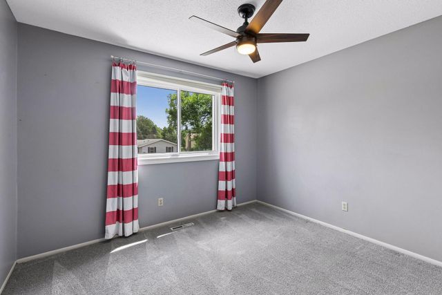 14945 Dundee Avenue, Apple Valley, MN 55124