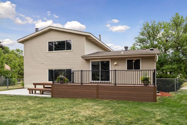 14945 Dundee Avenue, Apple Valley, MN 55124