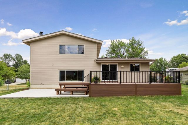 14945 Dundee Avenue, Apple Valley, MN 55124