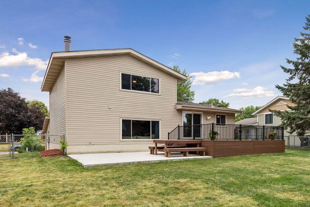 14945 Dundee Avenue, Apple Valley, MN 55124