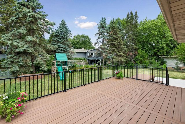 14945 Dundee Avenue, Apple Valley, MN 55124