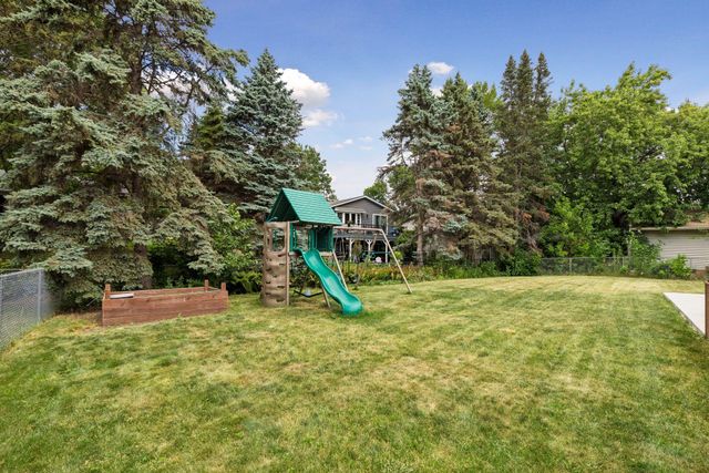14945 Dundee Avenue, Apple Valley, MN 55124
