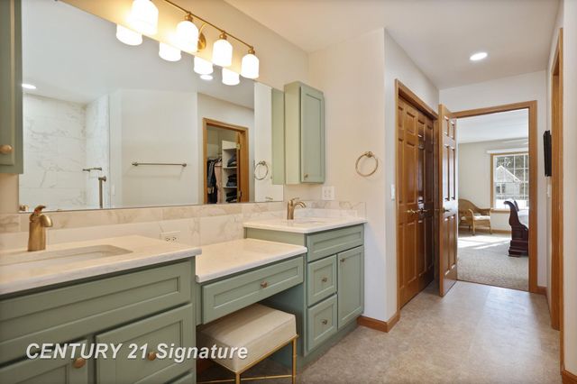 7118 Spring Lake Trail, Saginaw, MI 48603