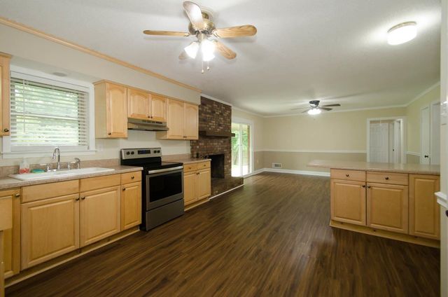 7128 JUANA DR, Millington, TN 38053