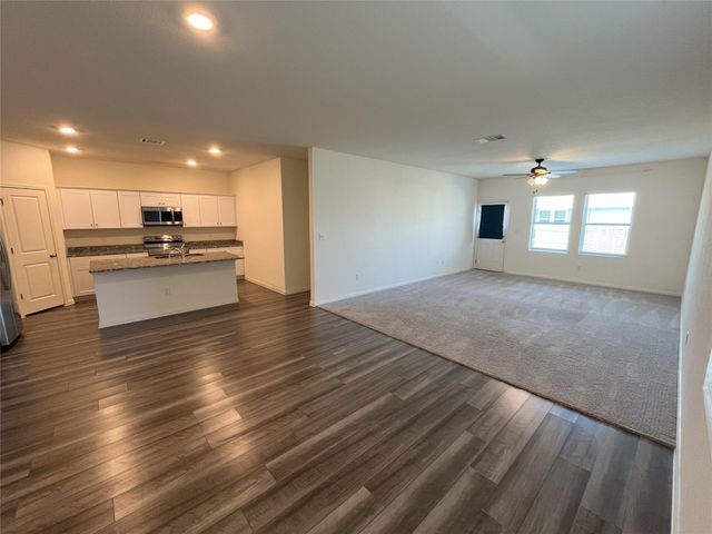 215 Light Timber RD, Maxwell, TX 78656