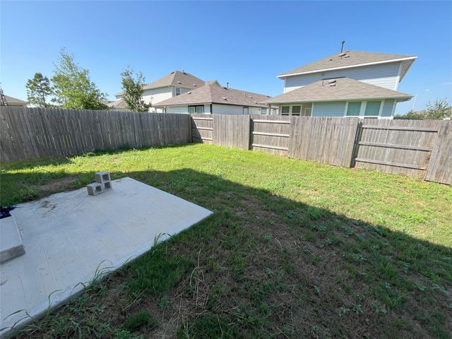 215 Light Timber RD, Maxwell, TX 78656