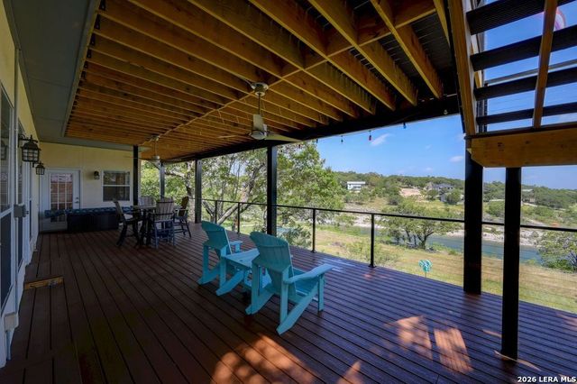 161 VILLAGE DR, Canyon Lake, TX 78133