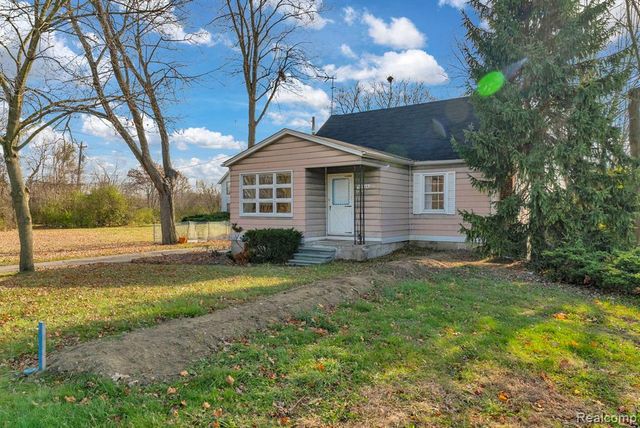 42859 Palmer Road, Canton, MI 48188