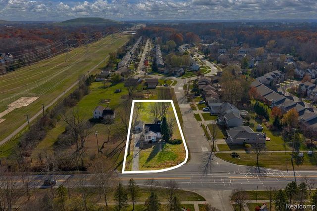 42859 Palmer Road, Canton, MI 48188