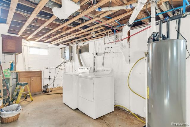 42859 Palmer Road, Canton, MI 48188